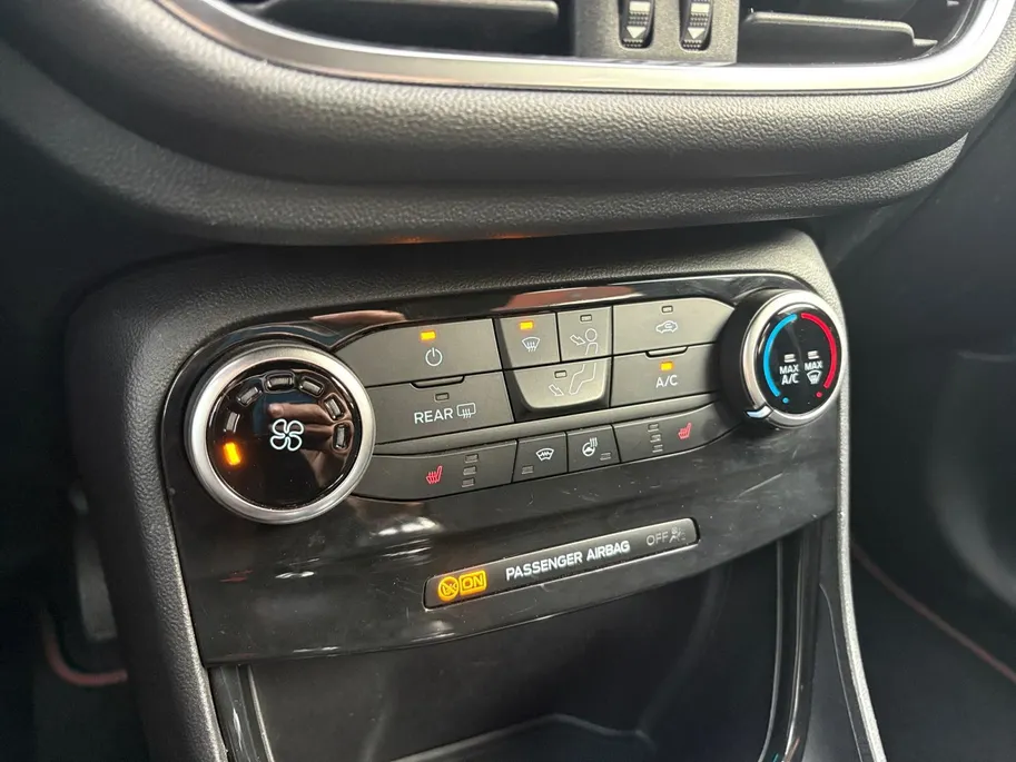 Ford Puma ST-line Hybrid | Winterpack | Apple/Android Auto |  LED koplampen | Navigatie | 12 maanden Bovag garantie|