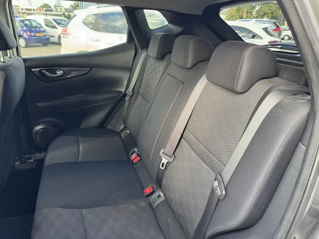 Nissan QASHQAI 1.2 Connect Edition. Trekhaak 13p (max. 1.200kg)