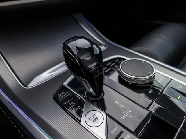 BMW X5 xDrive45e High Executive | NL geleverd | 1e Eigenaar | Achteras besturing |