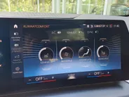 BMW 2 Serie Active Tourer 220i AUTOMAAT | Sensoren | Navigatie | Cruise | 360 Camera | Head-up display | Elektrisch verstelbare stoel | Apple Carplay/Android Auto