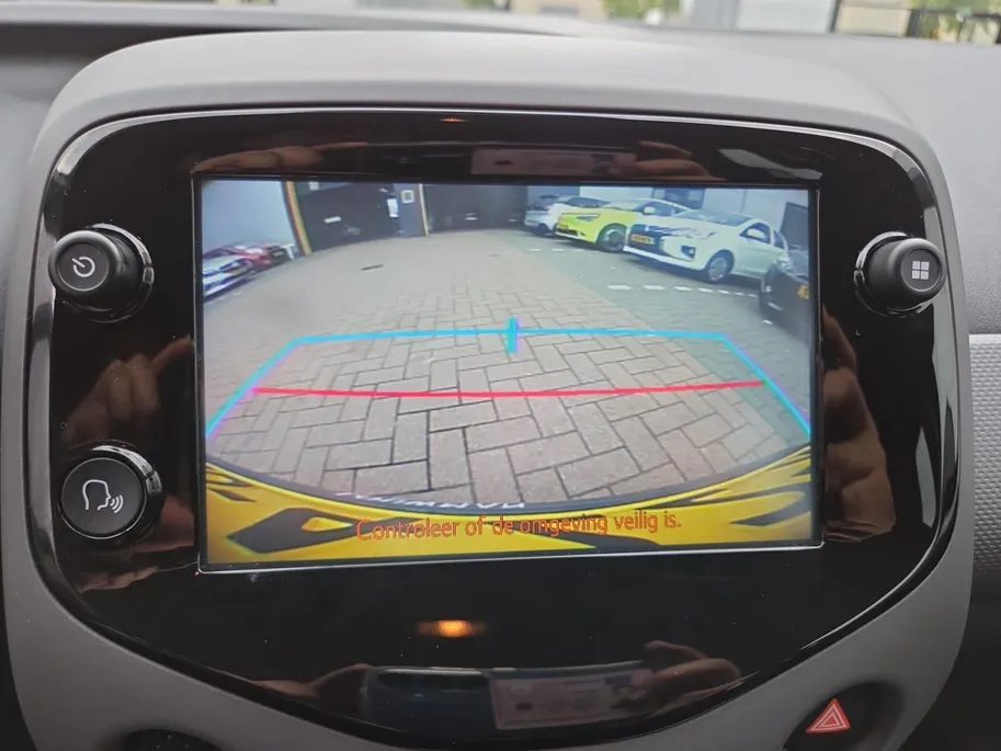 Peugeot 108 1.0 e-VTi Active | Zeer nette auto | Apple CarPlay & Android Auto | Volledig onderhouden | Achteruitrijcamera | 12 Maanden BOVAG Garantie |