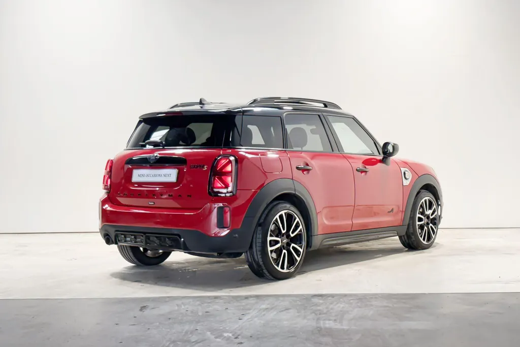 MINI Countryman Cooper SE ALL4 John Cooper Works Essence Pack