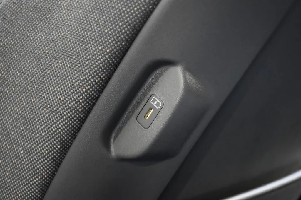 Kia EV3 81,4 kWh 204pk Plus NIEUW