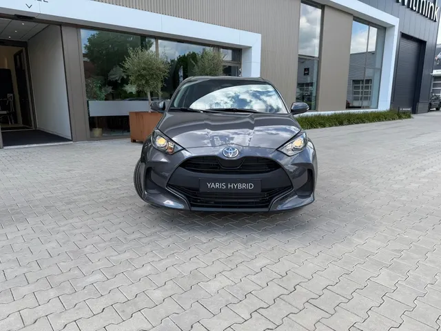 Toyota Yaris 1.5 Hyb. 115 Comfort | Camera | Adap. cruise | Carplay |