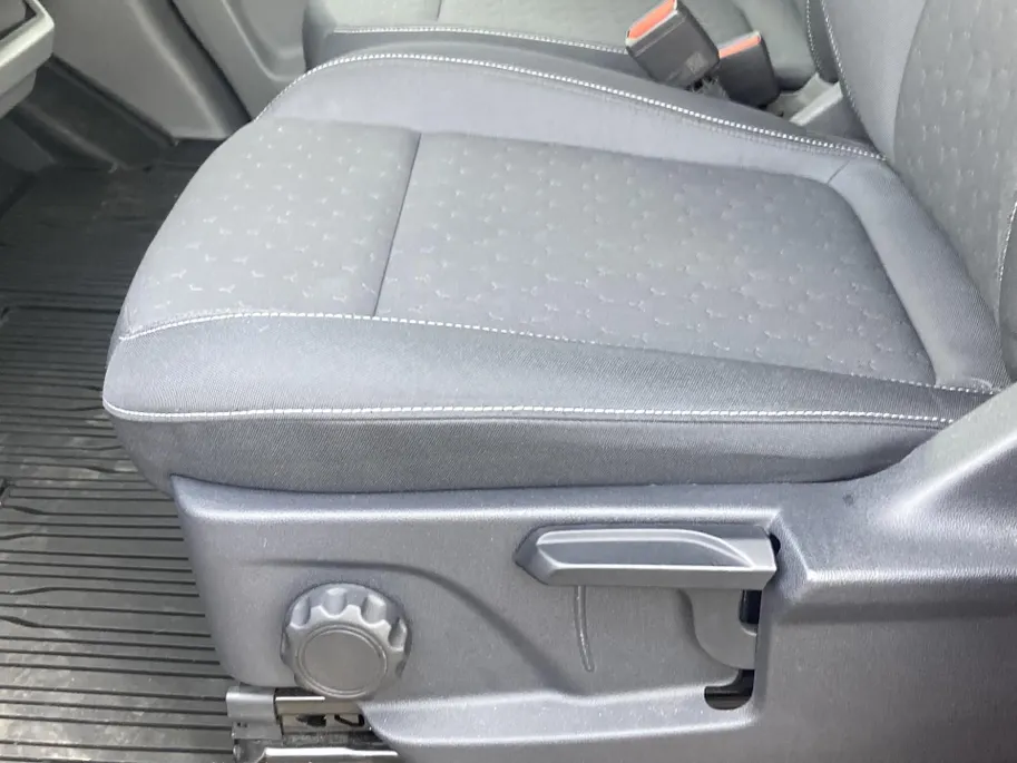 Ford Transit Custom 320 2.0 TDCI 136 pk Automaat AWD Limited L1H1 Navigatie - Apple Carplay/Anrdoid Auto - Ruiten achter - Trekhaak