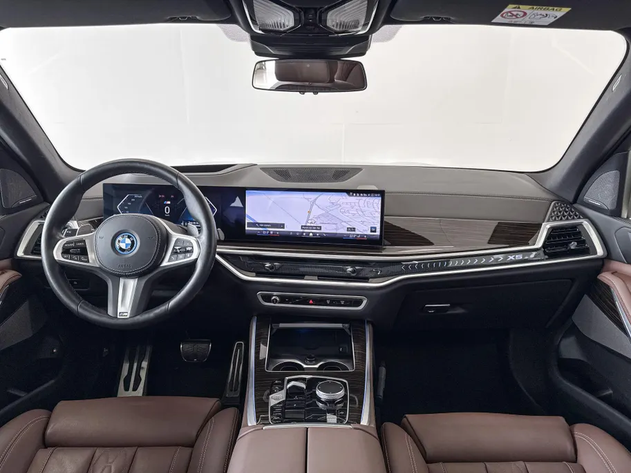 BMW X5 xDrive50e Launch Edition Innovation Pack