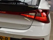Hyundai i20 1.0 T-GDI 48V MHEV 100pk Comfort I Navi + Camera