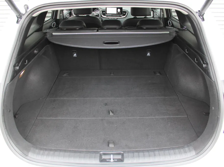 Kia Ceed Sportswagon 1.5 T-GDi MHEV DynamicPlusLine | Stoel- & stuurverwarming | Camera | LED | Navi | Elek. achterklep |