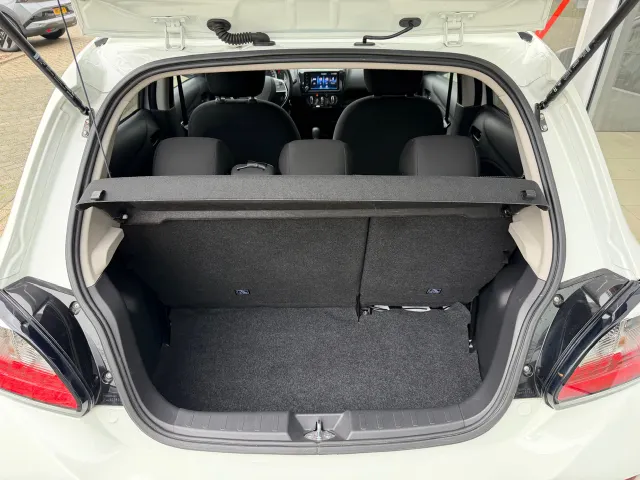 Mitsubishi Space Star 1.2 71pk CVT Dynamic | Cruise Control | Apple CarPlay | Android Auto | All Season