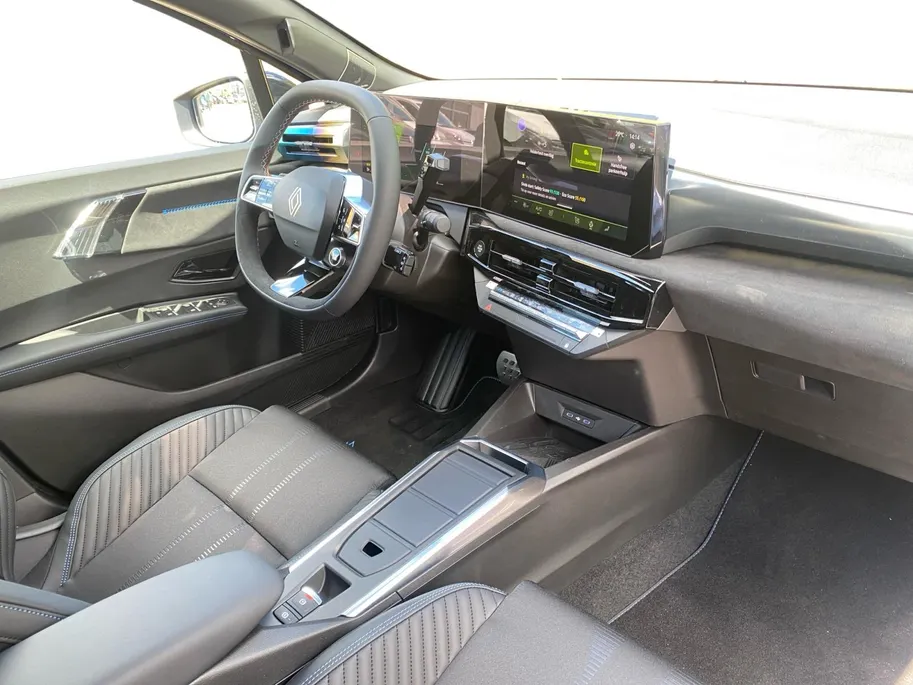 Renault Clio 1.8 Hybrid 160 esprit Alpine | NU met €1.300,- Zeeuw & Zeeuw voorraadkorting | 5 jaar Gratis Garantie tot 160.000km en financier vanaf slechts 2,9% rente |