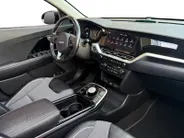 Kia e-Niro DynamicPlusLine 64 kWh | Navigatie | Panoramadak | Apple Carplay/Android Auto | Adaptieve Cruise Control | Stoel/Stuurverwarming | Lichtmetalen Velgen |