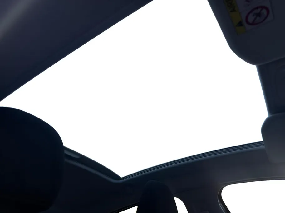 Peugeot 208 1.2 PureTech Tech Edition | 1e Eigenaar | Panoramadak | Achteruitrijcamera | Trekhaak | Climatronic | Incl. Winterset | 12 maanden garantie! |