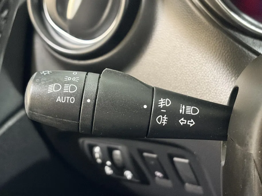 Renault Captur 90PK TCe Intens | 1ste Eigenaar | Navigatie | Climate Control | Cruise Control | Camera | Parkeersensoren | Lichtmetalen Velgen | LED Lampen |