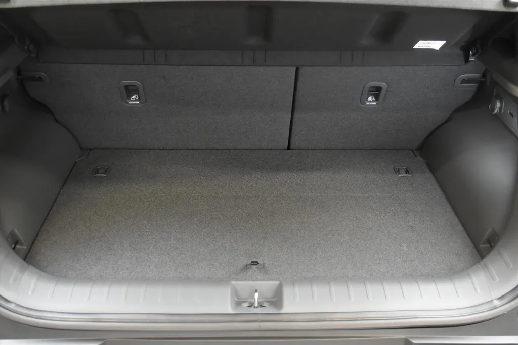 Kia EV2 61 kWh 135pk (5-zits) Black-Line