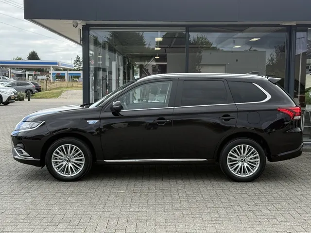 Mitsubishi Outlander 2.4 PHEV Intense+