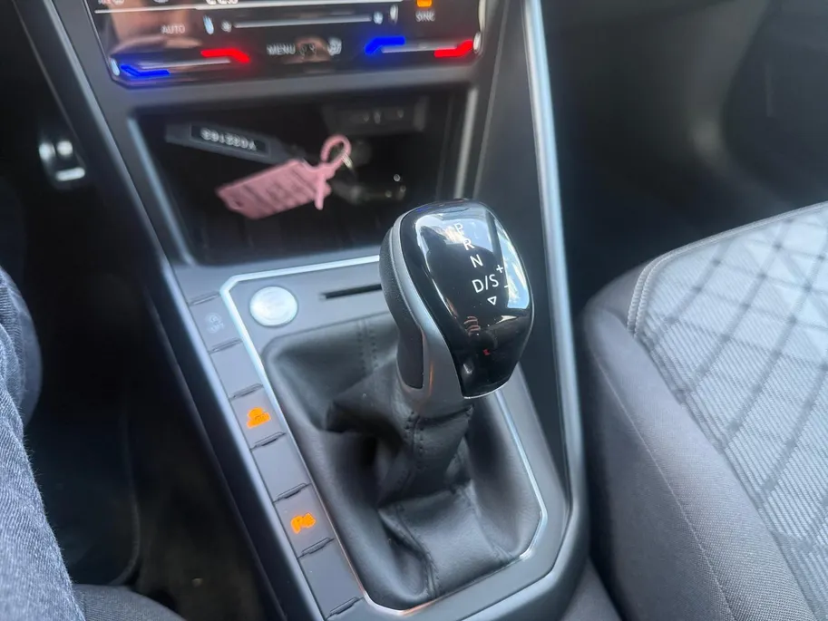 Volkswagen Taigo 1.0 TSI R-Line | Automaat | Camera | Climate Control | Apple Carplay/Android Auto | Keyless | Sportstoelen | R-Pakket