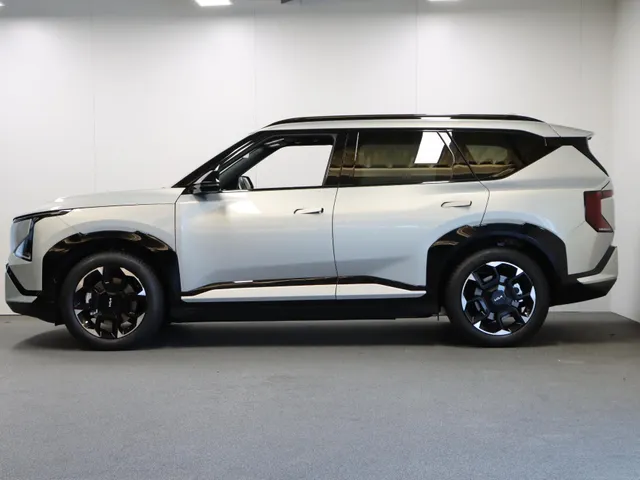 Kia EV5 GT-Line Business Edition 81.4 kWh Afneembare trekhaak & 4 Seizoensbanden