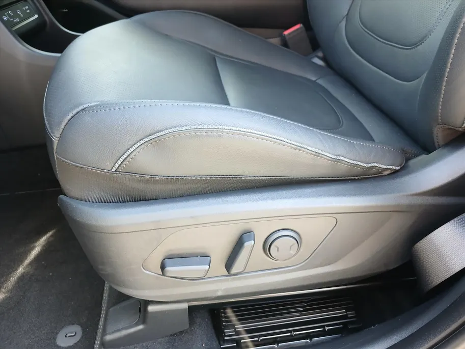 Hyundai Tucson 1.6 PHEV 2WD Aut. Premium / Org. Nederlands / Navigatie + Camera / Climate en Cruisecontrol /