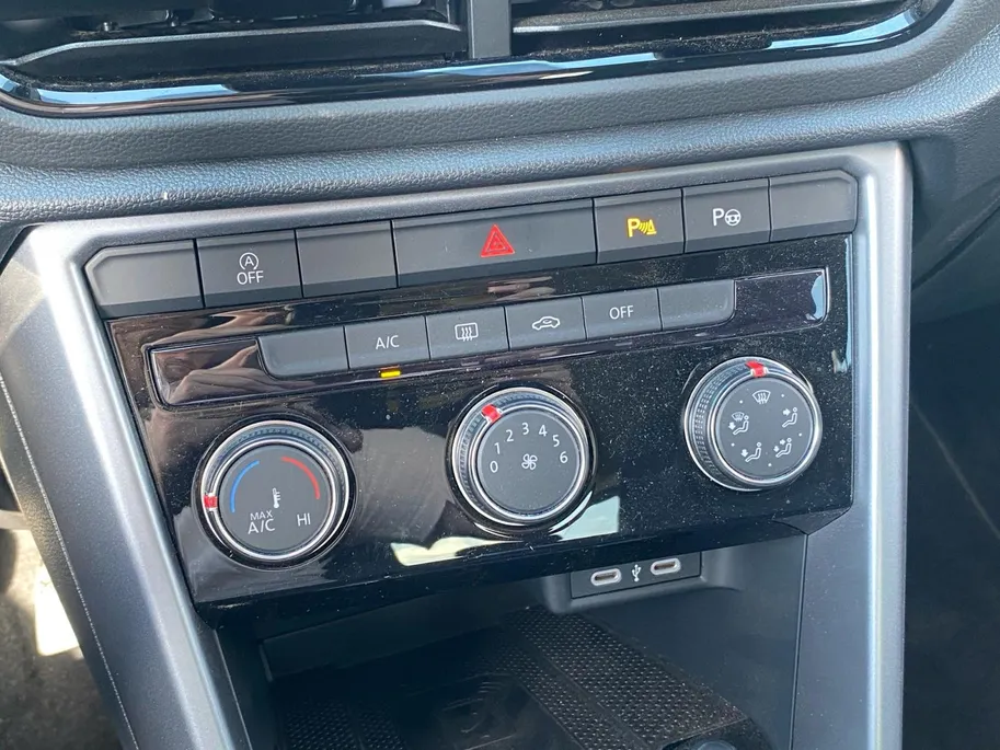 Volkswagen T-Roc 1.5 TSi DSG7-autom. Life Edition 12-2024 | NL-auto | BTW | NAP | navigatie | LED | etc.