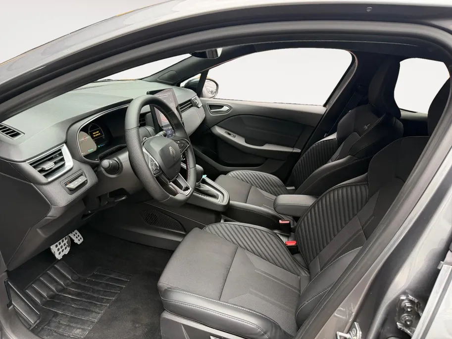 Renault Clio 1.6 E-Tech Full Hybrid 145 esprit Alpine | Automaat | Camera | Cruise & Climate Control | 9,3'' Inch Scherm | Full Led | Apple Carplay/Android Auto | Parkeersensoren | Sport Stoelen |