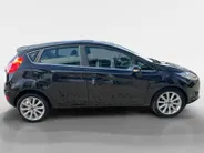 Ford Fiesta 1.0 EcoBoost Titanium |Automaat| Navigatie| Voorruitverwarming| lichtmetalen velgen 16'| 12 maanden Bovag garantie|