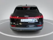 Audi e-tron 55 quattro S Line 300kW/408PK 95 kWh · Panoramadak · Camera + Parkeersensoren · Drive select