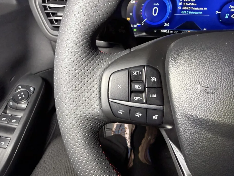 Ford Kuga 2.5 PHEV ST-Line 225 PK | Winterpack | 18' Lichtmetalen Velgen