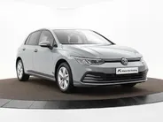 Volkswagen Golf 1.0 eTSI 110pk DSG Life · Camera · Apple/Android Car Play · Navigatie · P-Sensoren · Sfeerverlichting · 16'' Inch · Garantie t/m 06-02-2028 of 100.000km
