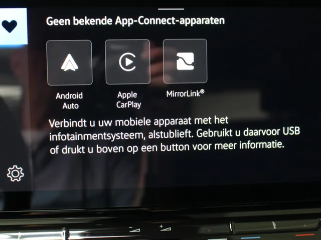 Volkswagen ID.3 Pro 58 kWh | Navigatie via Apple Carplay | PDC+Camera | Voorruitverw. | 19 inch LM | 93% SoH