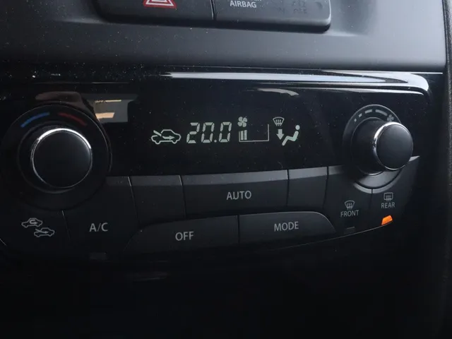 Suzuki Vitara 1.4 BoosterJet Comfort Hybrid