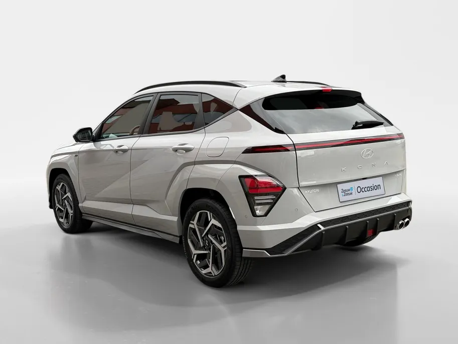 Hyundai Kona 1.6 GDI HEV N Line Sky | Schuif-/kantel dak | 360 camera | Apple Carplay/ Android Auto | Stoelverwarming voor & achter | Stoelventilatie |  Navigatie |