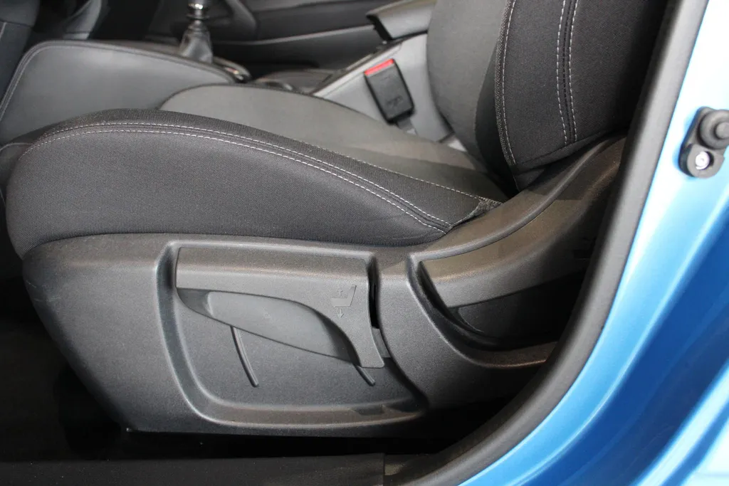 Nissan QASHQAI 1.3 DIG-T Design Edition | Trekhaak | Navigatie | 360grd camera | Zeer nette auto | pdc voor en achter | Climate controle | Cruise controle | Dealer onderhouden | I-key |
