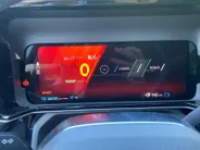 Renault 4 comfort range iconic canvas dak 52 kWh elektrisch vouwdak , nu met 1800,- voorraad korting .  Apple Carplay/Android Auto , Pack Advanced Driving Assist , Harman/kardon premium audio , lichtmetalen velgen 18' , voorstoelen verwarmd , warmtepomp , navigatie