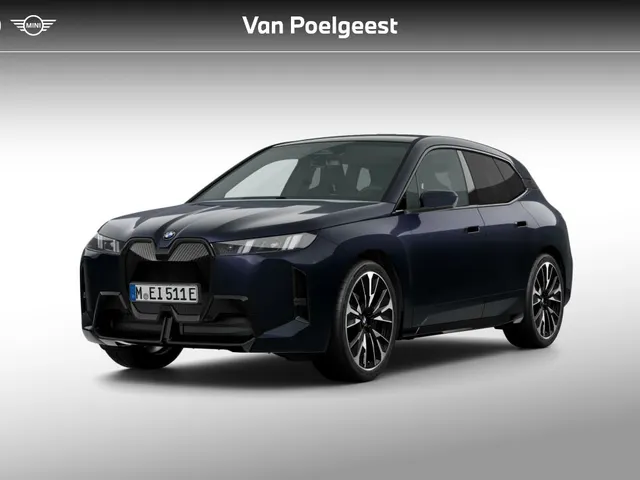 BMW iX