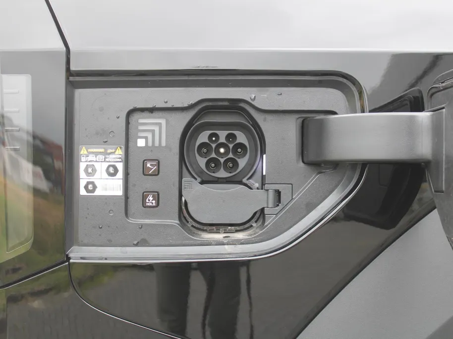 Kia EV9 First Edition 76.1 kWh | Nieuw | Direct leverbaar | Actieradius tot 443 km (WLTP) | Tot € 2.000 inruilvoordeel bij aanschaf |