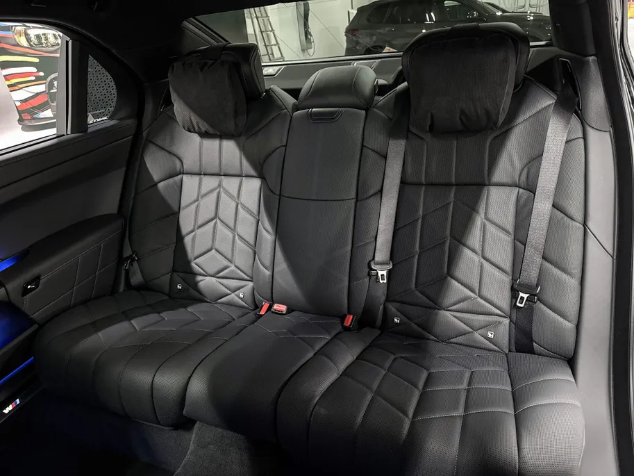 BMW i7 eDrive50