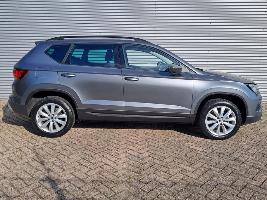 SEAT Ateca 1.5 TSI Style Business Intense | Keyless start | ECC | Navigatie | Camera | Cruise control adaptief | Apple Carplay/Android Auto | 17'' LM