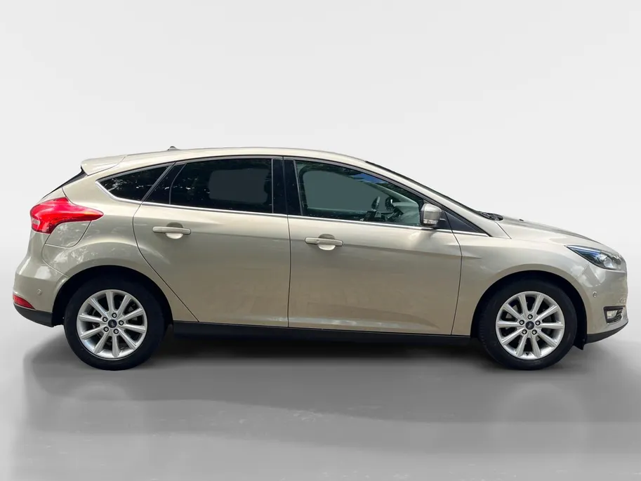 Ford Focus 1.0 First Edition | CAMERA | NAVIGATIE | LM VELGEN | CRUISE | AIRCO |