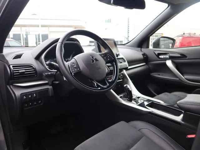 Mitsubishi Eclipse Cross 2.4 PHEV Executive Trekhaak | All Seasons | Adaptive Cruise