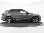 Audi e-tron S quattro 95 kWh 503pk · SOH 98,5% · Panoramadak · Luchtvering · Camera · Leder Valcona · B&O Sound · Keyless · 22'Velgen ·