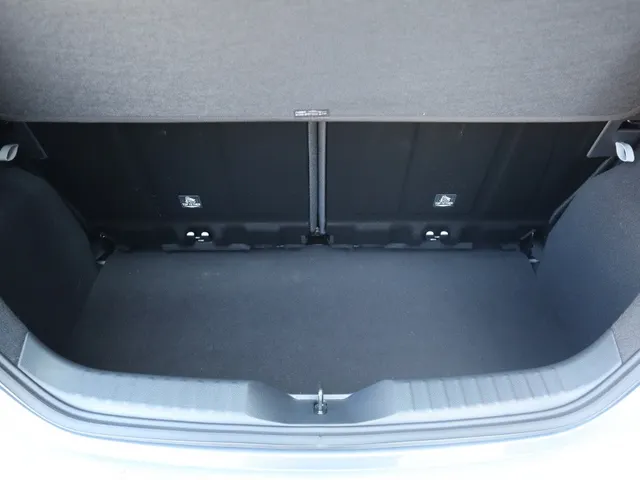 Toyota Aygo X 1.0 VVT-i MT Play Allseason banden | Armsteun