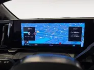 Mitsubishi Eclipse Cross Instyle 87 kWh Lederen bekleding | 360 camera | Stoel-/ stuurverwarming | Carplay / Android Auto | Panoramadak |