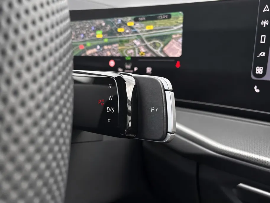 Audi Q3 Sportback 1.5 e-hybrid S edition · Tech Plus · Audi Phone box · 20' Velgen · Privacy glas