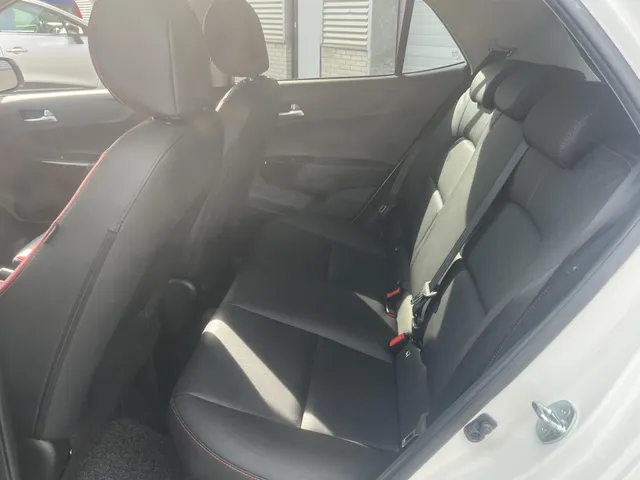 Kia Picanto 1.0 DPi Gt PlusLine 5p Meest Luxe uitvoering| Lederen bekleding| Alle accessoires| Rijklaar| Apple Carplay/Android Auto