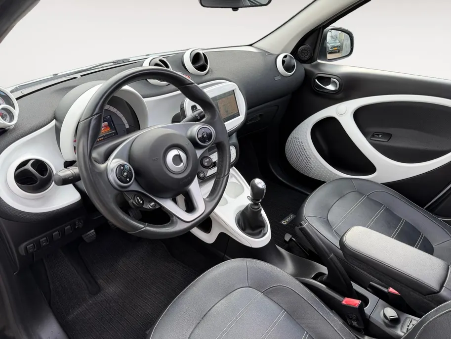 smart Forfour 1.0 Turbo Prime | Zeer nette auto | Open dak | Climate Control | Achteruitrijcamera | Navigatie | Stoelverwarming | Volledig onderhouden |