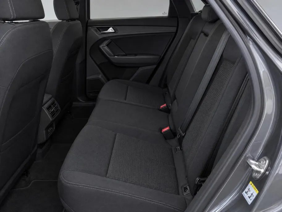 Audi Q3 Sportback 45 TFSIe 180kW/245PK S Line · Panoramadak · Trekhaak · Camera · Stoelverwarming · Apple/Android Car Play · Adaptive Cruise Control ·  Drive select ·