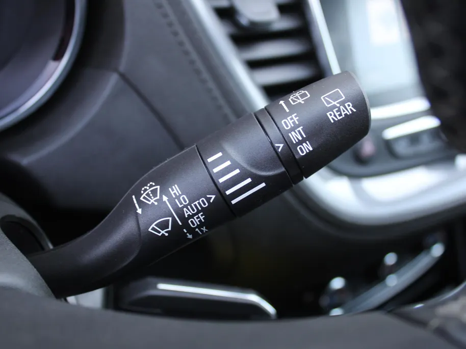 Opel Grandland X 1.2 Turbo Business Elegance | Camera | Telefoonlader | Clima  | Dodehoek detectie | Cruise | Navi | LED | 17” LM | Half stof/leer |