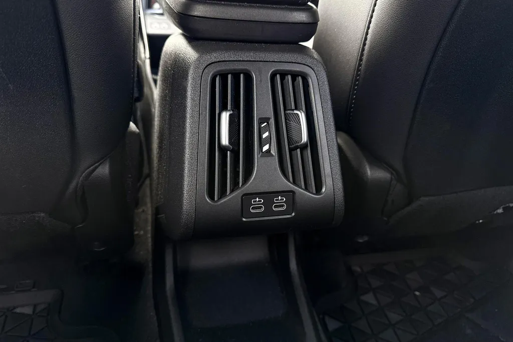BMW X1 xDrive23i