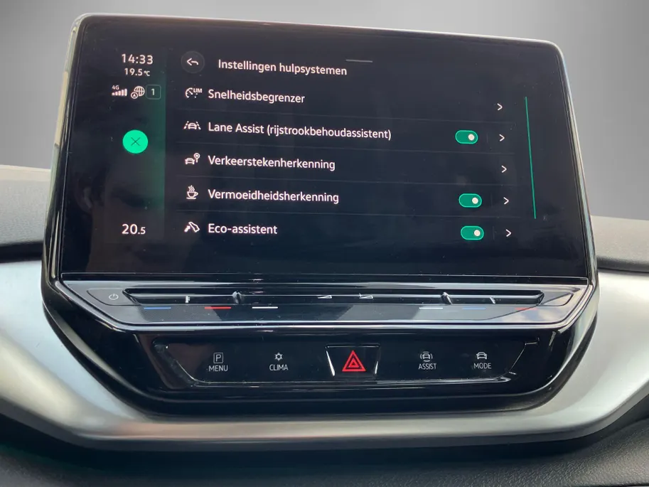 Volkswagen ID.4 Pro 77 kWh 204PK · SOH 94,9% · Panoramadak · Camera ·  Navigatie · Apple Carplay / Android Auto ·