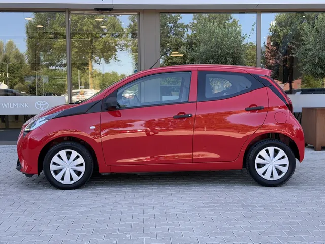 Toyota Aygo 1.0 VVT-i x-fun